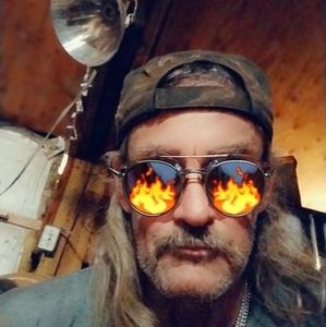 Meet your Posher, Bob